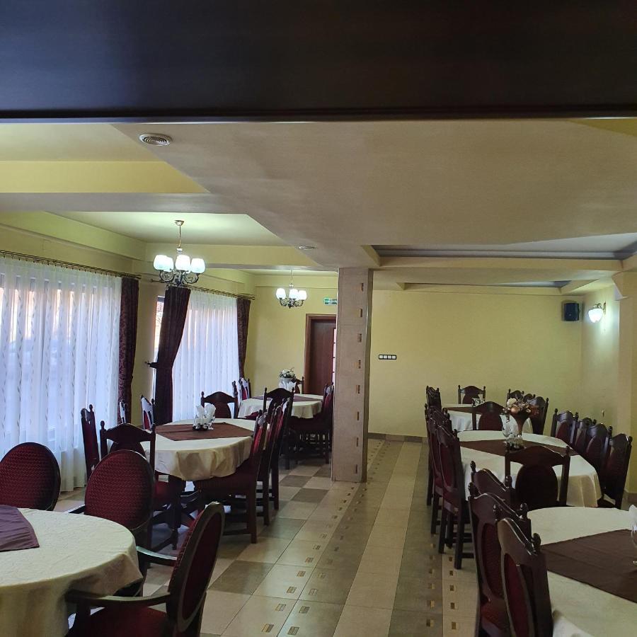 Pensiunea Mirela Pestera Ursilor Chiscau Exterior photo