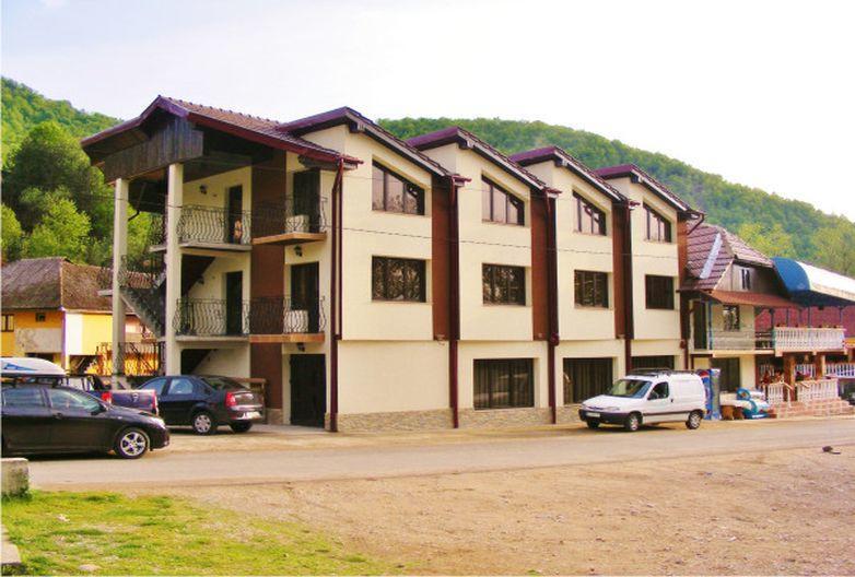 Pensiunea Mirela Pestera Ursilor Chiscau Exterior photo